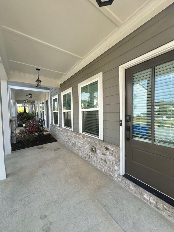 1954 Drew Dr - Photo 2 of 26