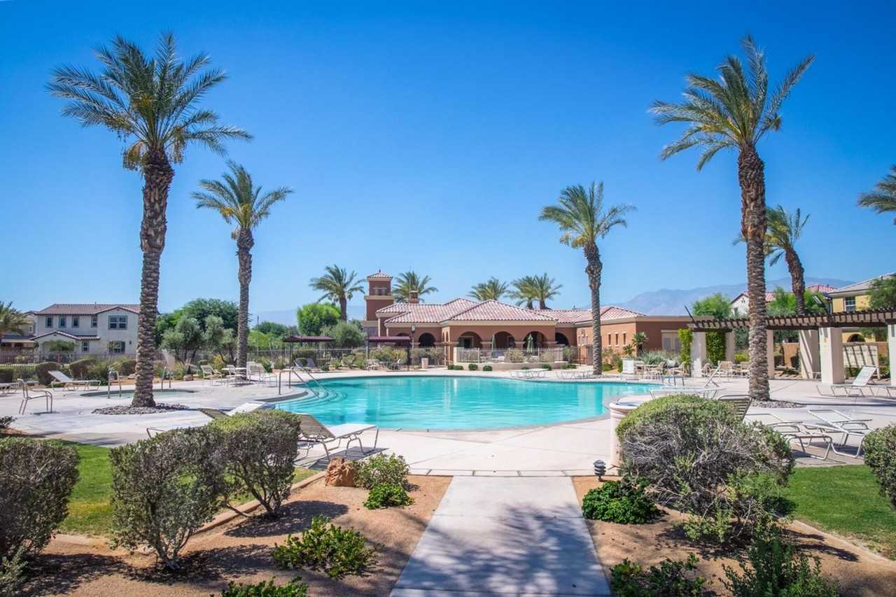 520 Via Assisi - Photo 2 of 43