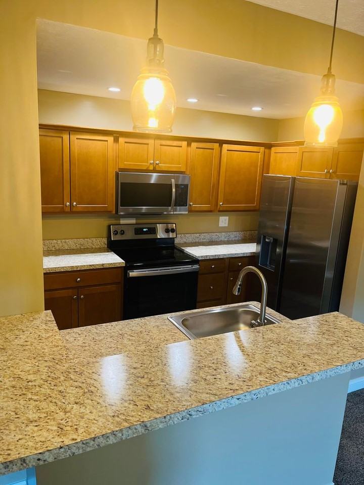 807 E Main St - Photo 7 of 20