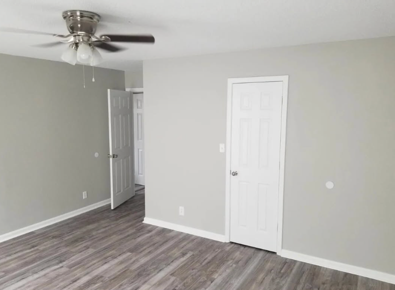 1916 Bridgewater Dr - Photo 7 of 14