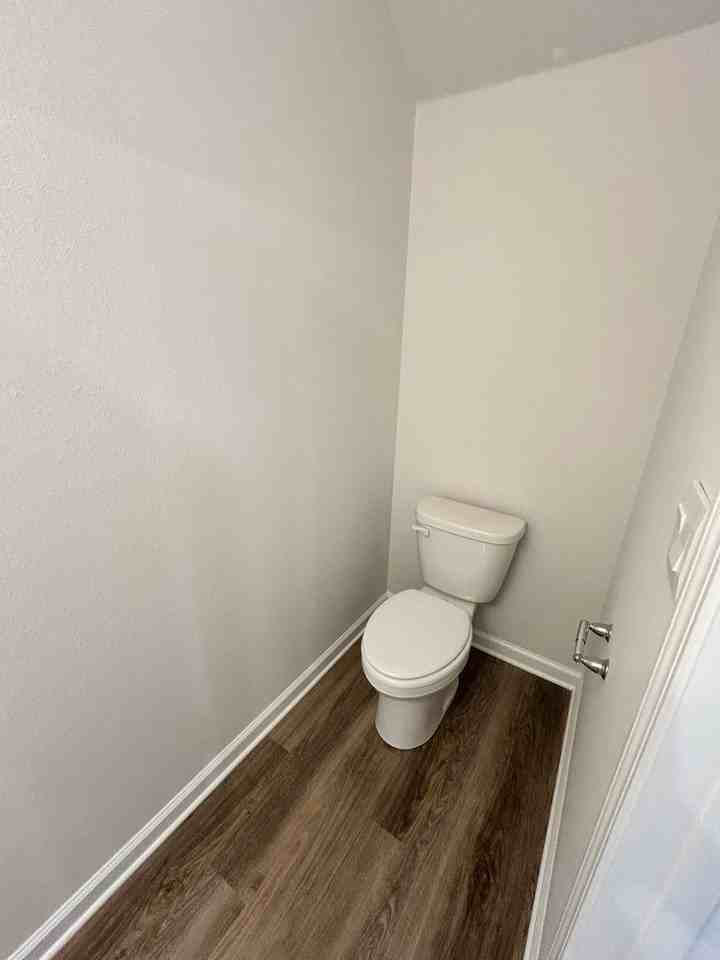 1770 Jakes Dr - Photo 3 of 19