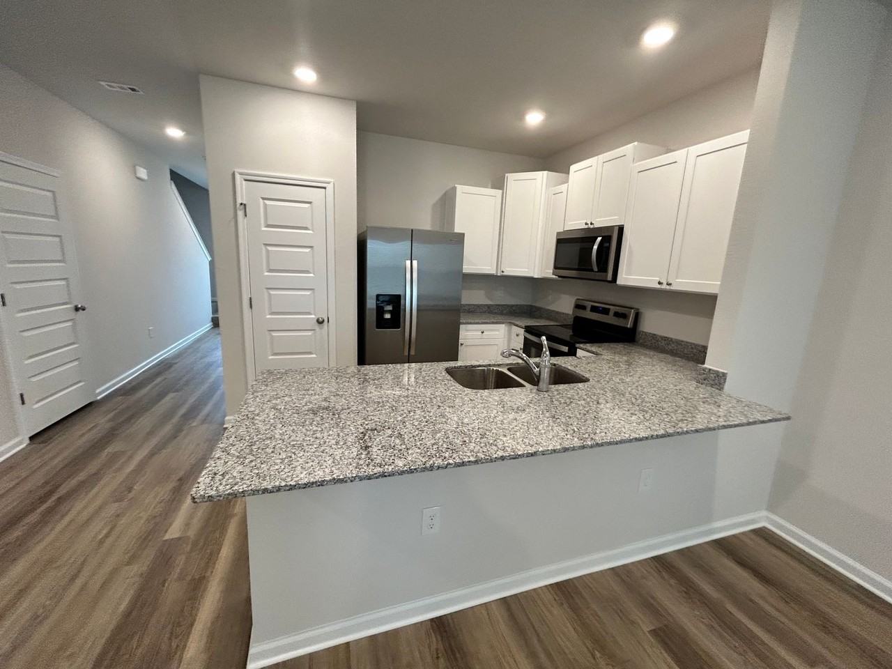 1770 Jakes Dr - Photo 6 of 19