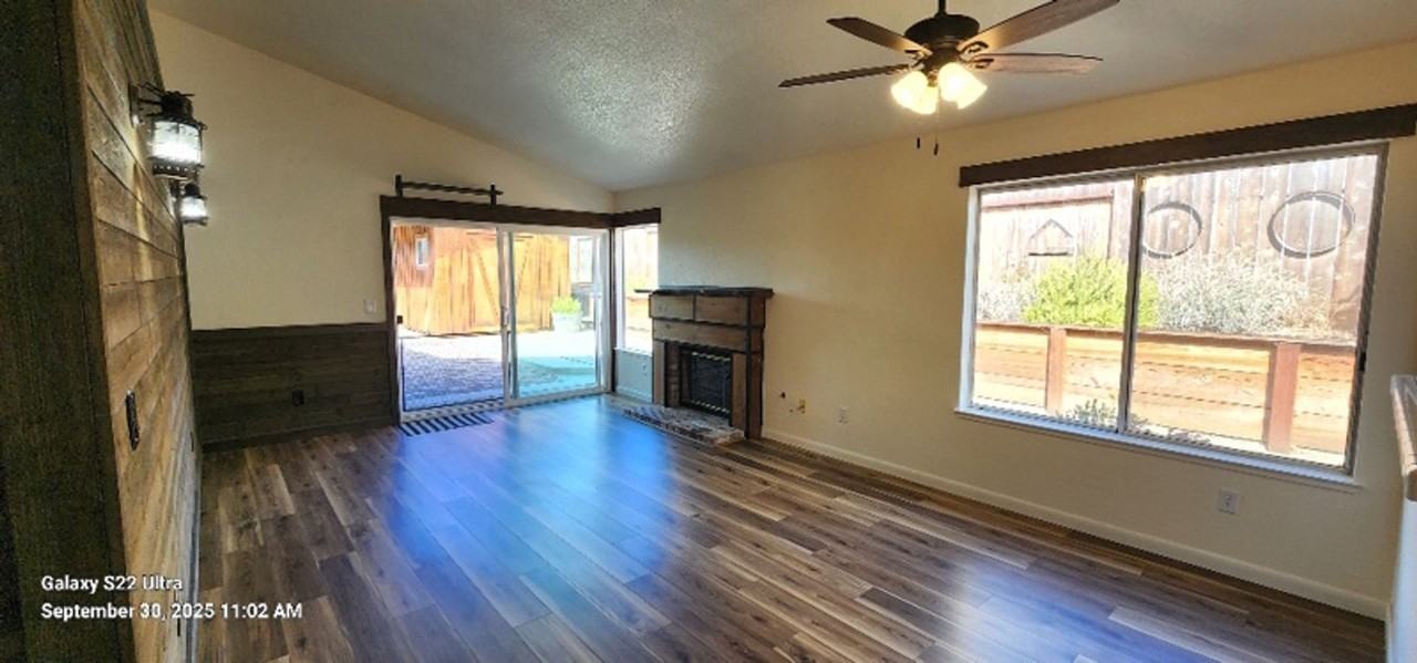 237 Souza Way - Photo 3 of 31