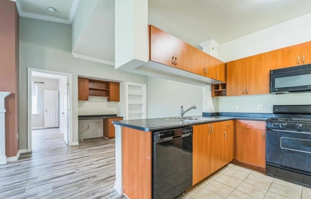 13502 Derry Glen Ct - Photo 5 of 14