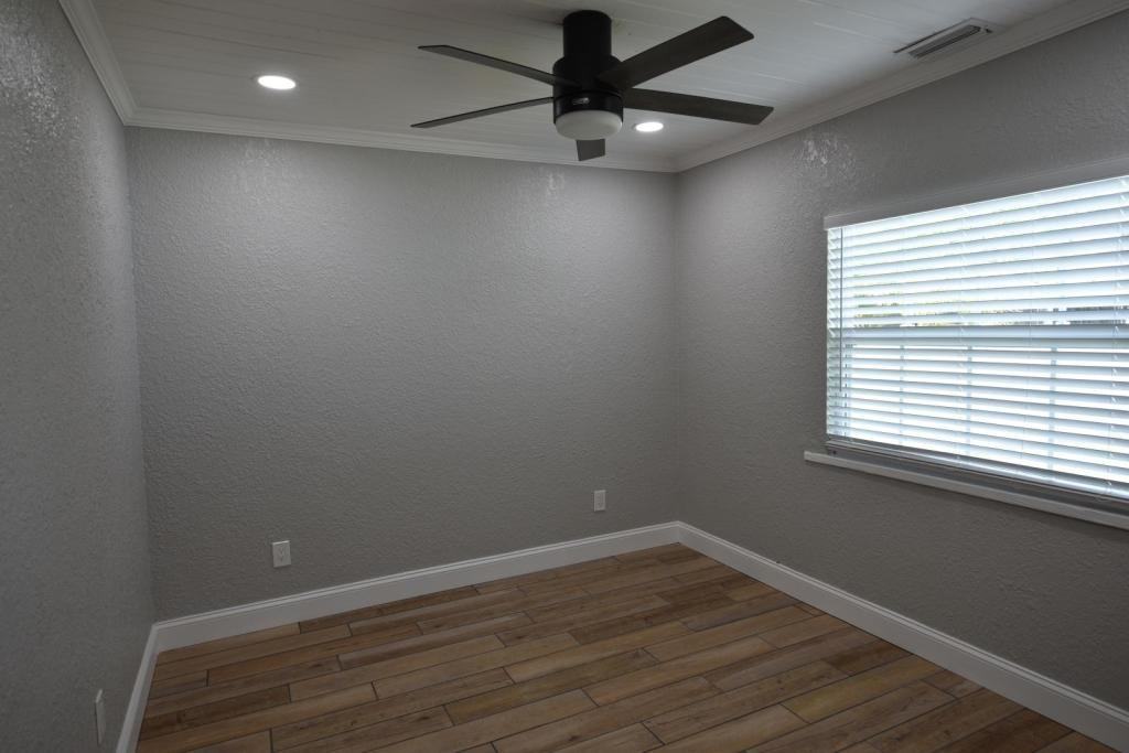 528 Tennessee Ave - Photo 6 of 10