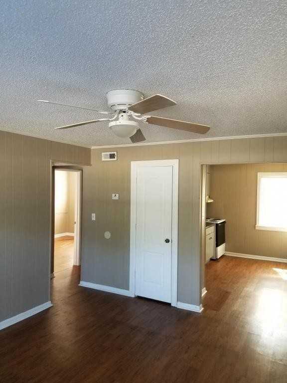 3674 Deans Bridge Rd Apt 9 - Photo 2 of 5
