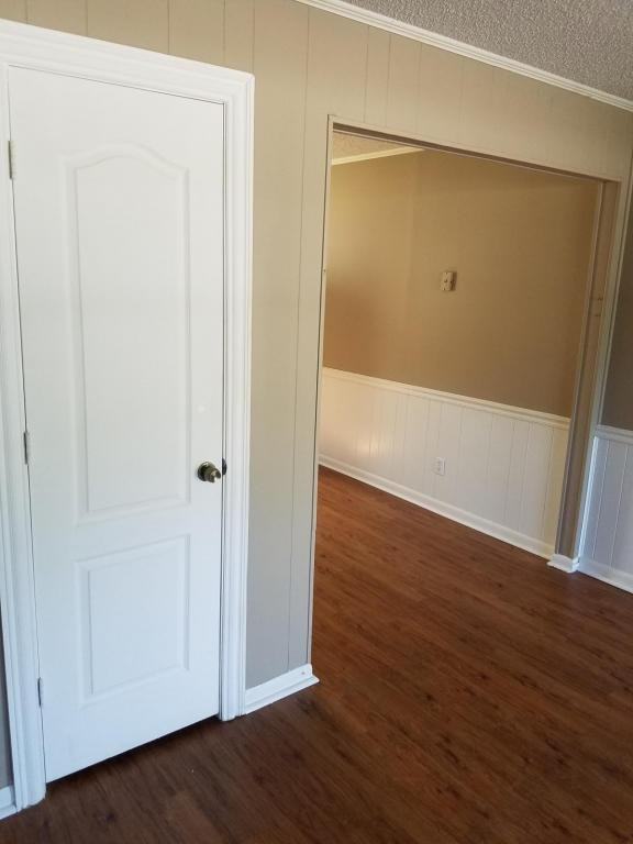 3674 Deans Bridge Rd Apt 9 - Photo 3 of 5