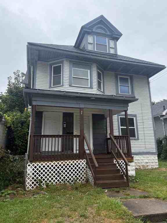 588 Brown St - Photo 2 of 22