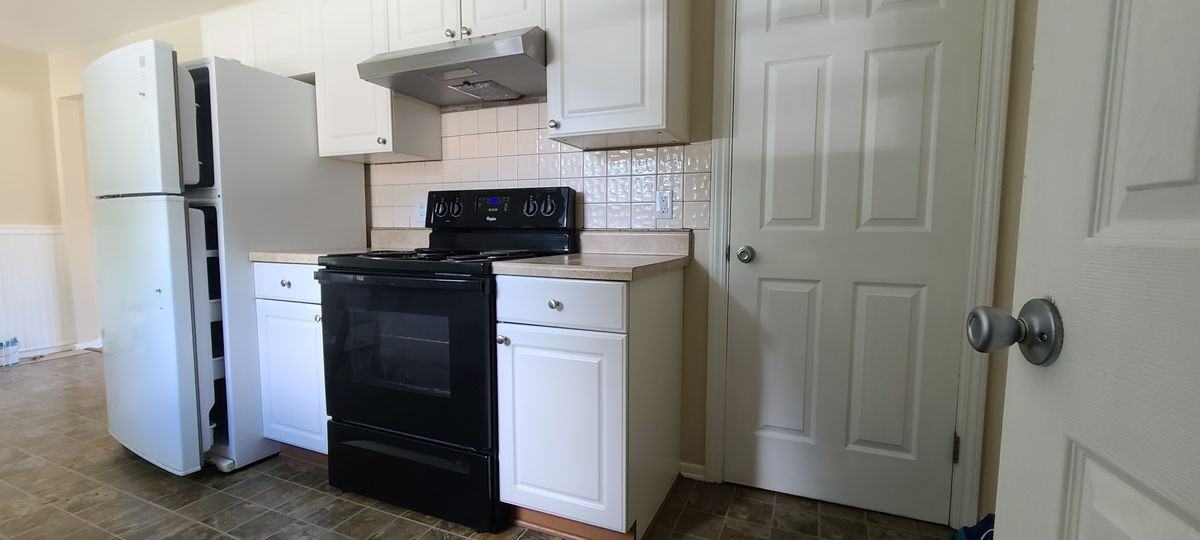 1165 Whitney Rd E - Photo 2 of 25