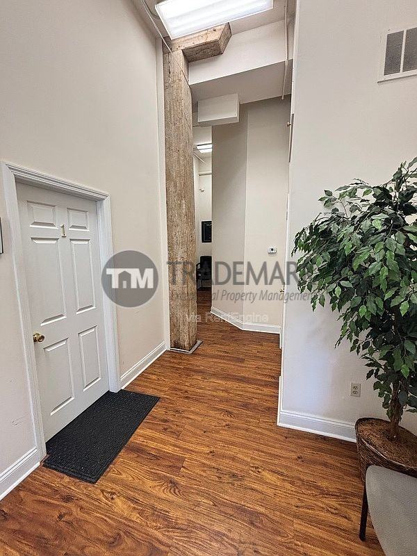231 N Shippen St #4 - Photo 6 of 7