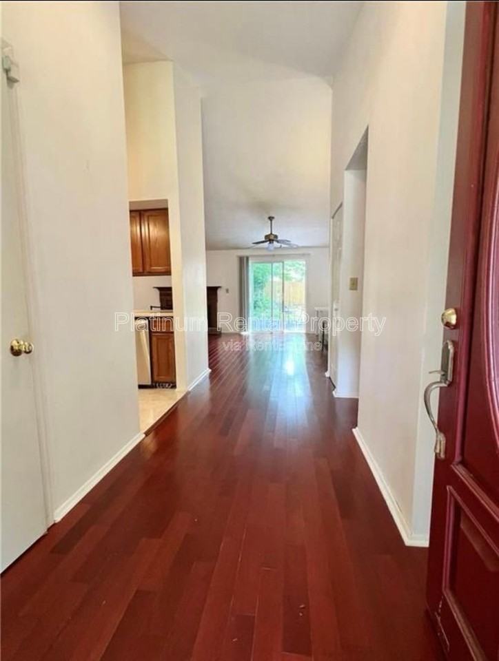 1295 Taylor Oaks Drive - Photo 5 of 37