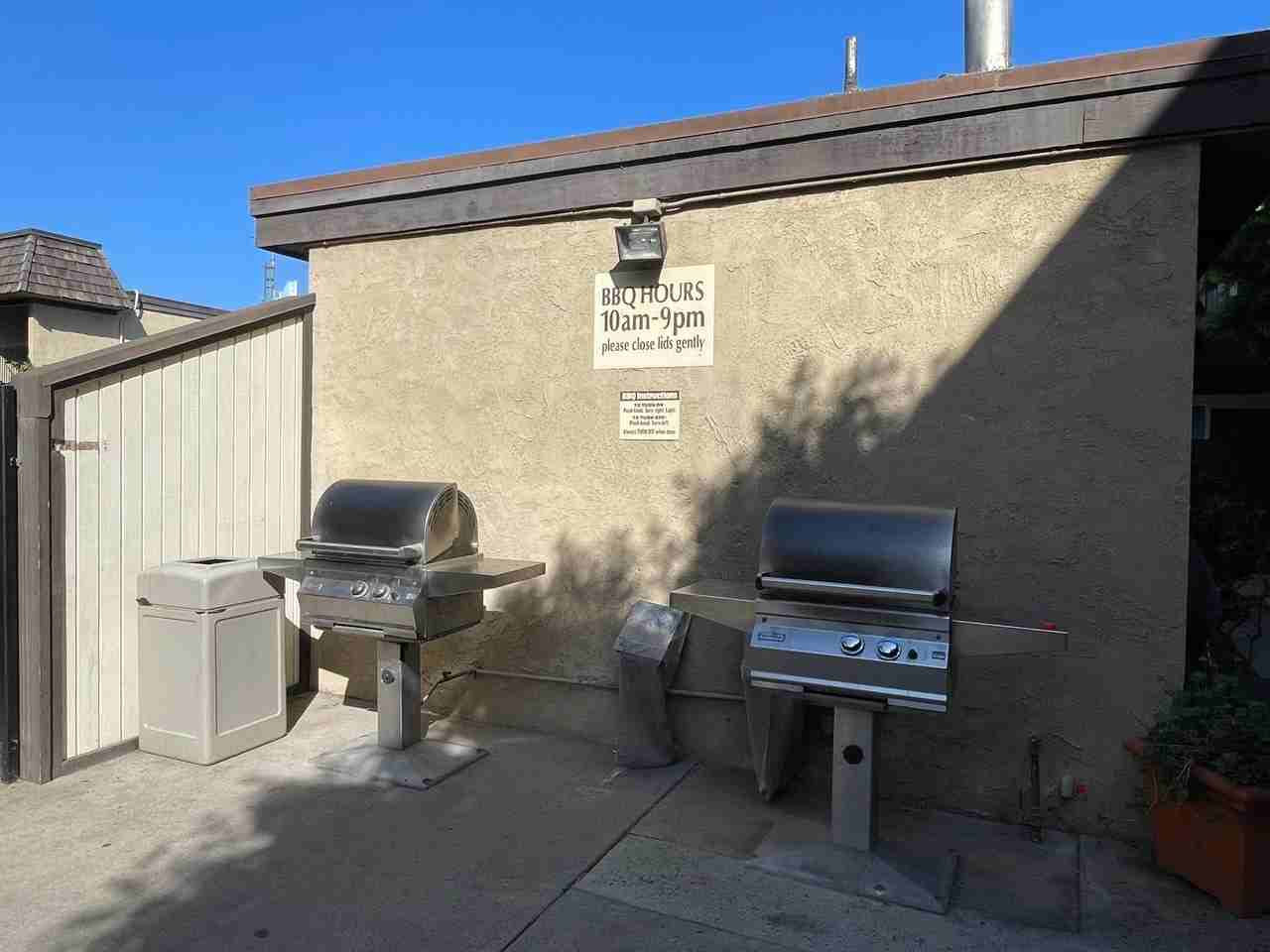 Parkwood Gardens Apartments - Photo 7 of 12