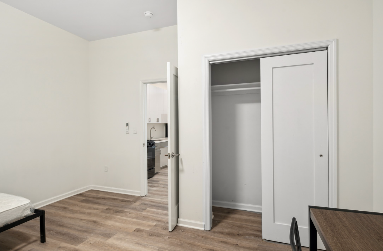 Owl's Nest Apartments - Photo 7 of 19