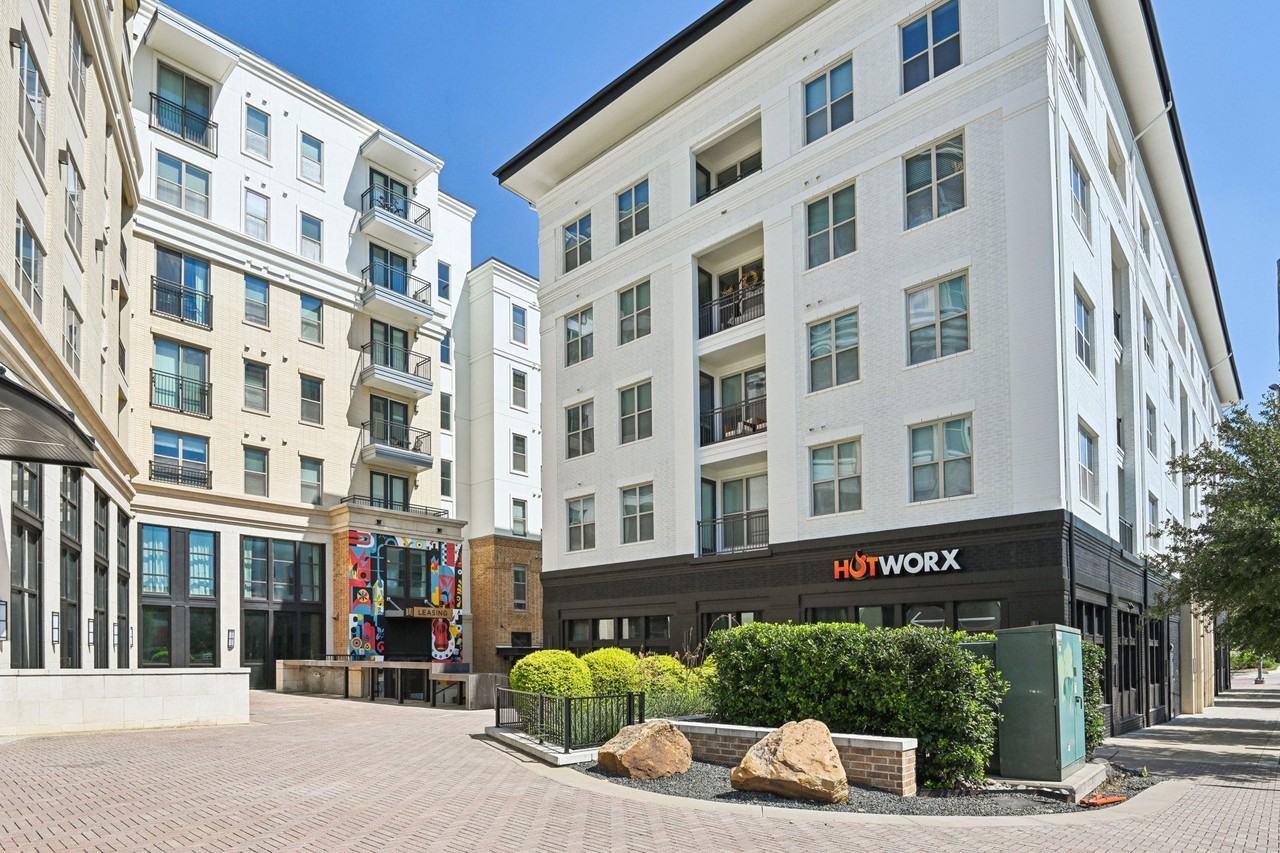 Vance at Bishop Union - Photo 2 of 49