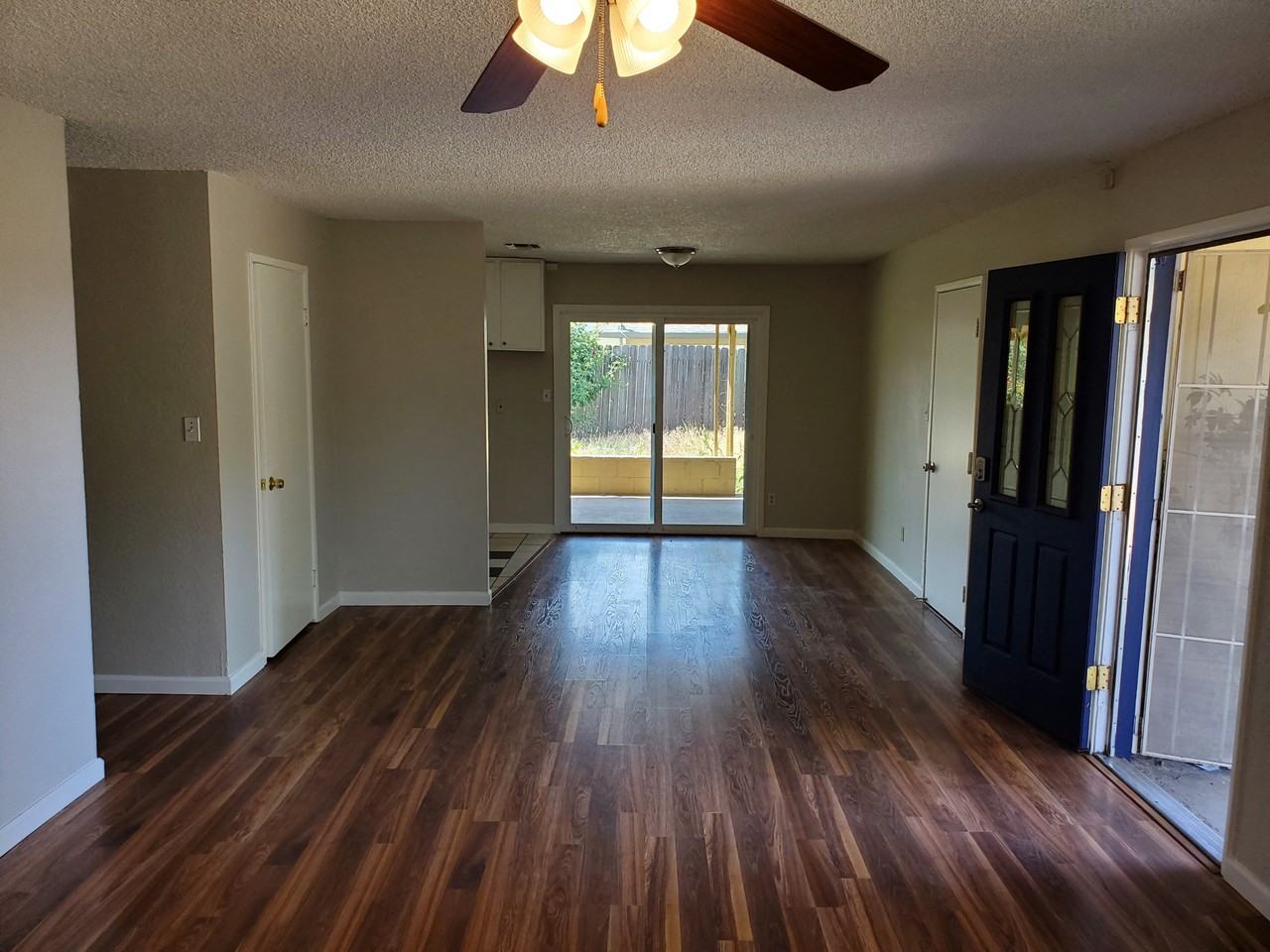 8009 Lichen Dr - Photo 3 of 16