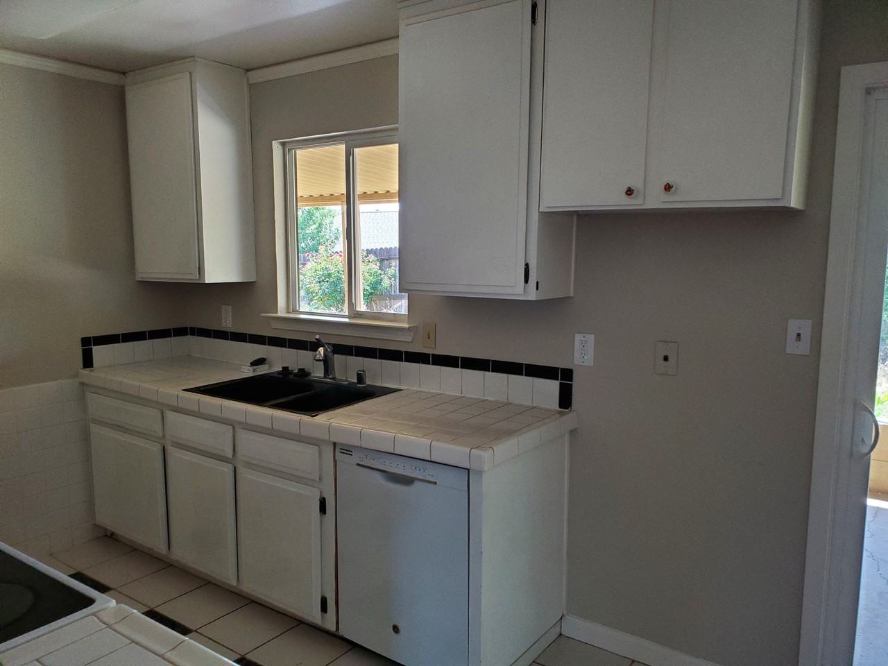 8009 Lichen Dr - Photo 7 of 16