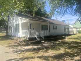 322 E Elgin St - Photo 1 of 1