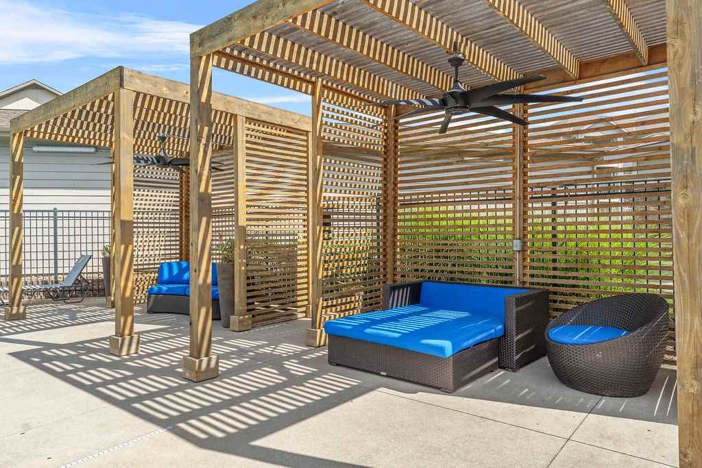 Summit Crossing - Photo 3 of 50