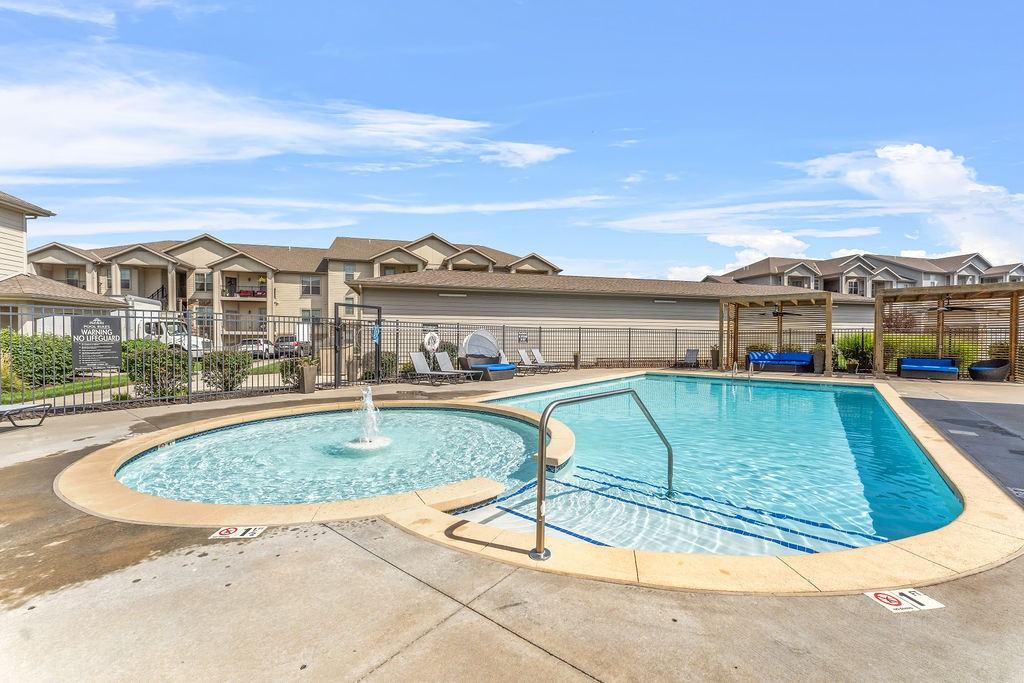 Summit Crossing - Photo 5 of 50