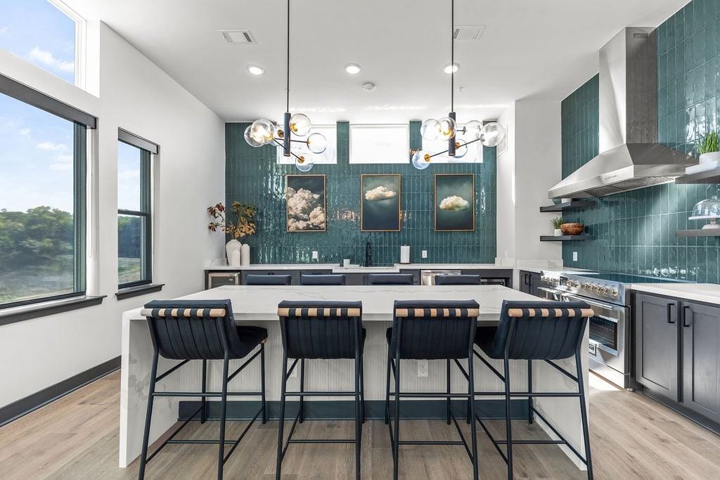 Reunion at Blackwell - Photo 4 of 50