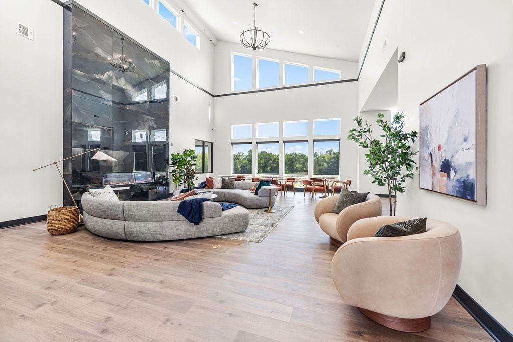 Reunion at Blackwell - Photo 6 of 50