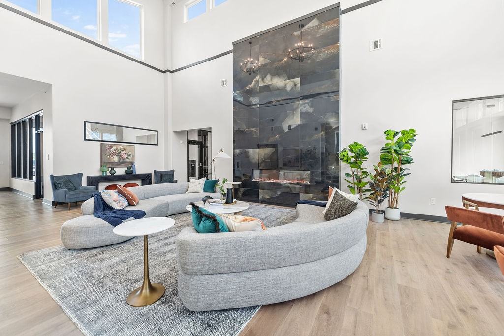 Blackwell Living - Photo 4 of 40