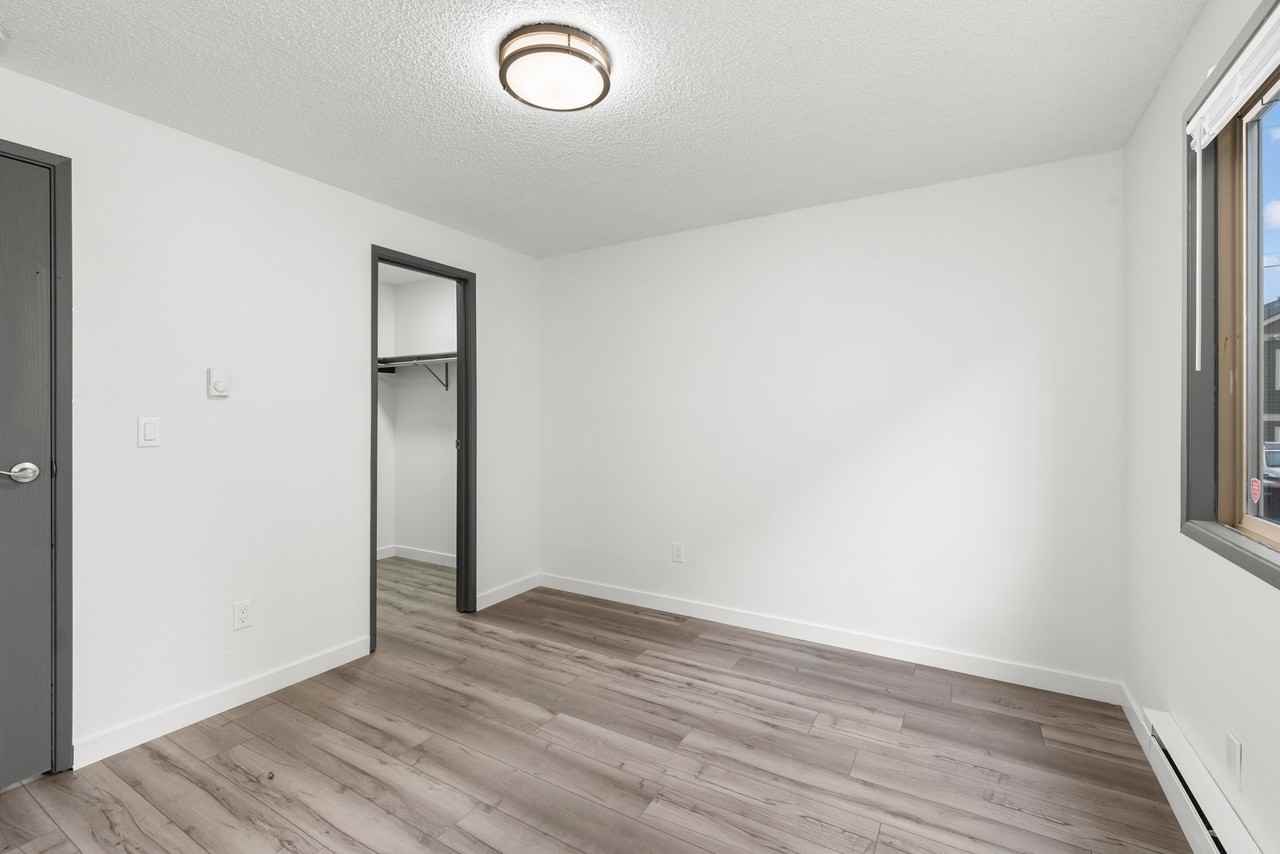 3307 S Asotin St #4 - Photo 6 of 23