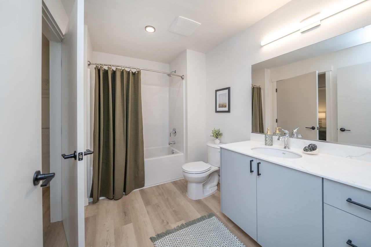 Signal Point - Photo 4 of 30