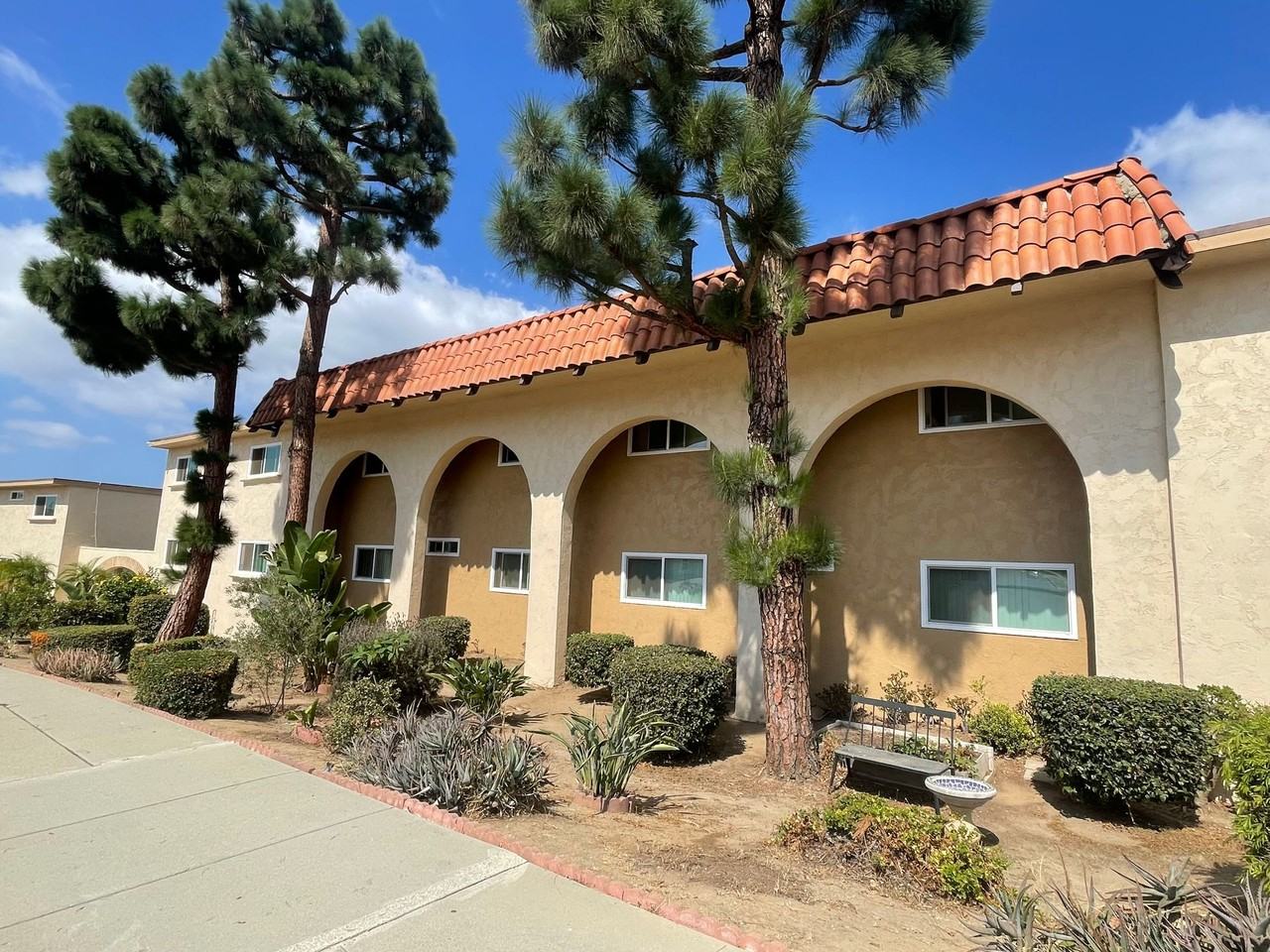 Wonderful Camarillo Apartment Building Located Near Old Town Camarillo - Photo 4 of 50