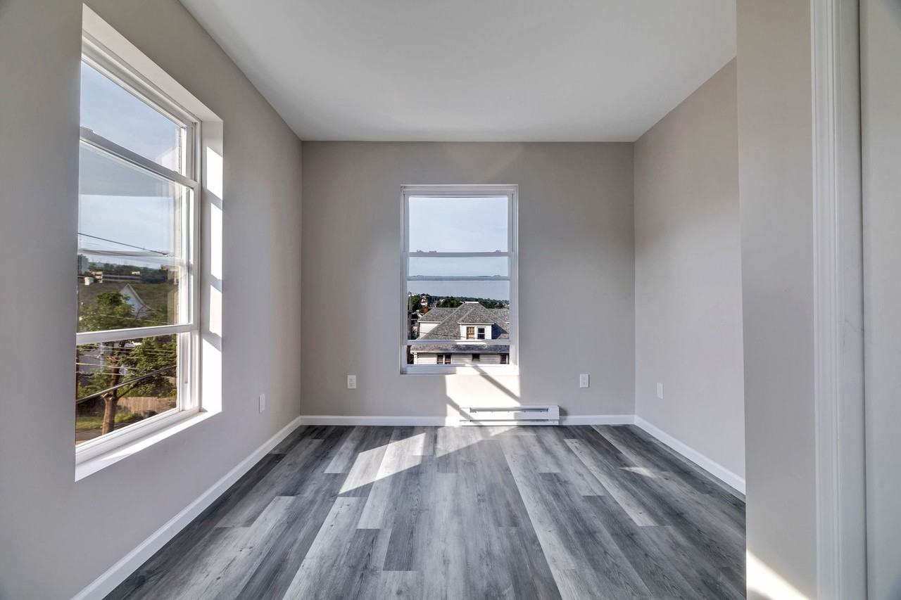 1513 Vine Street - Photo 7 of 20