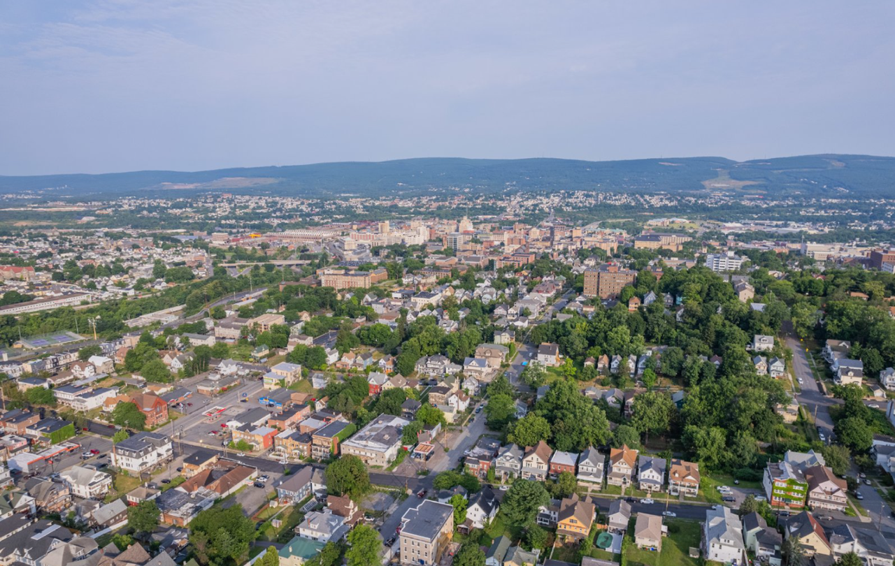 1513 Vine Street - Photo 2 of 19