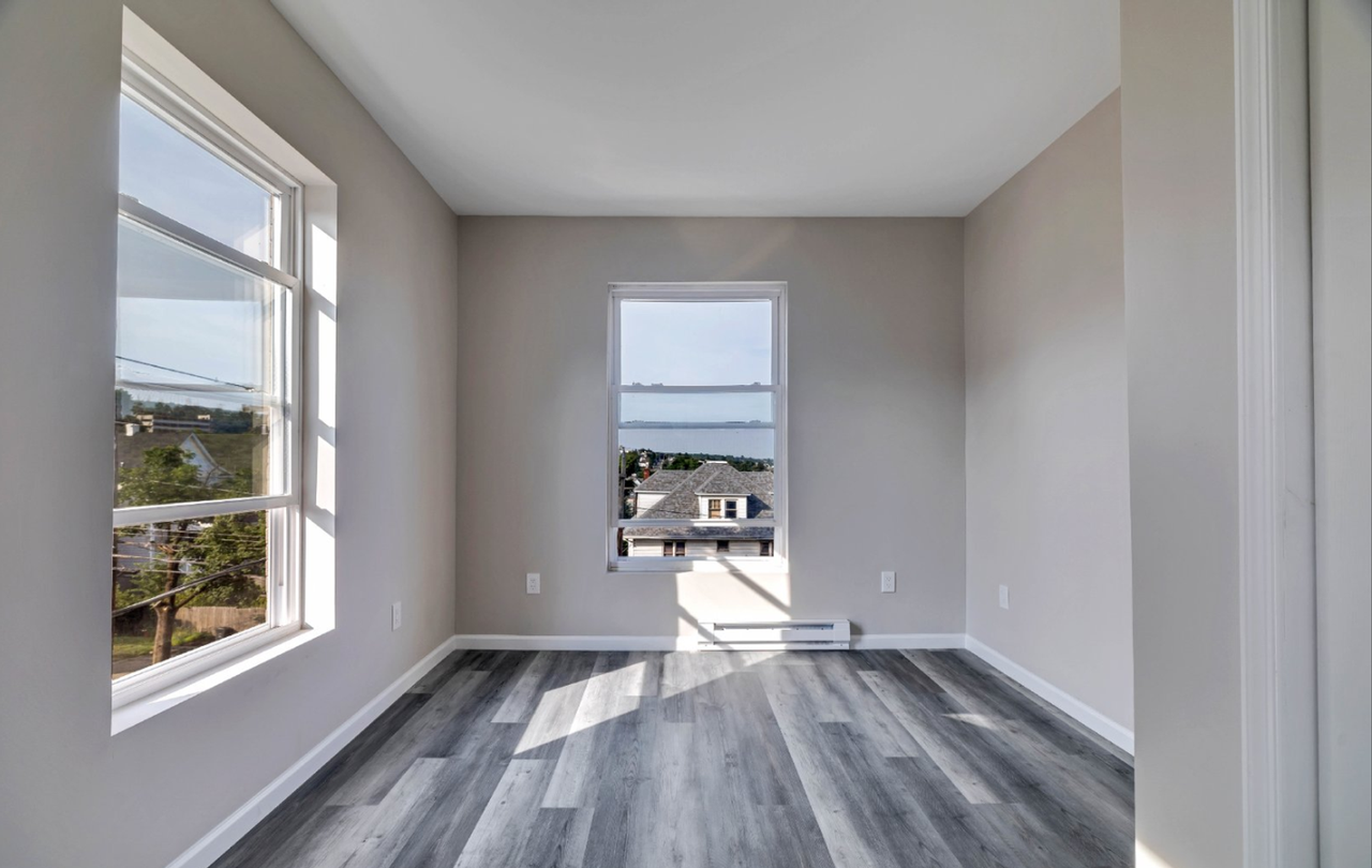 1513 Vine Street - Photo 7 of 19