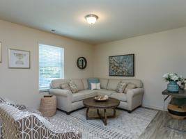 featured image of 882 Saratoga Dr #1