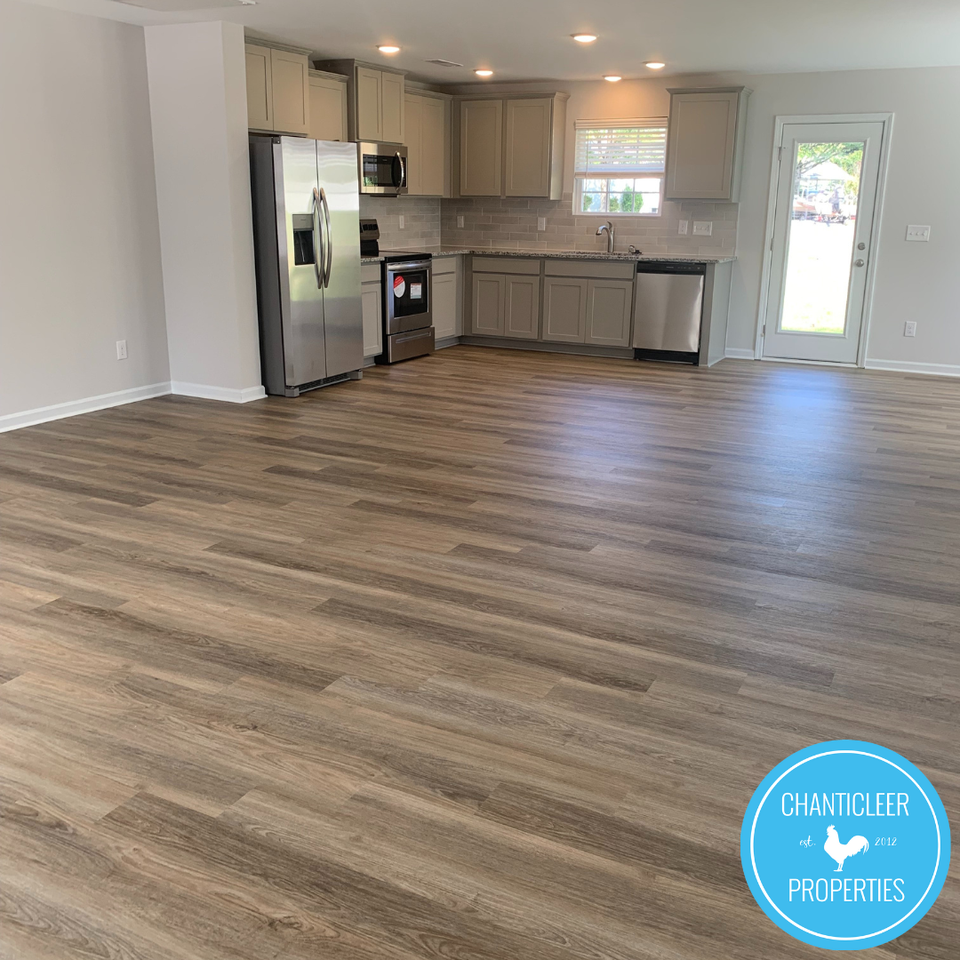 2424 Kings Cross Ct - Photo 3 of 23