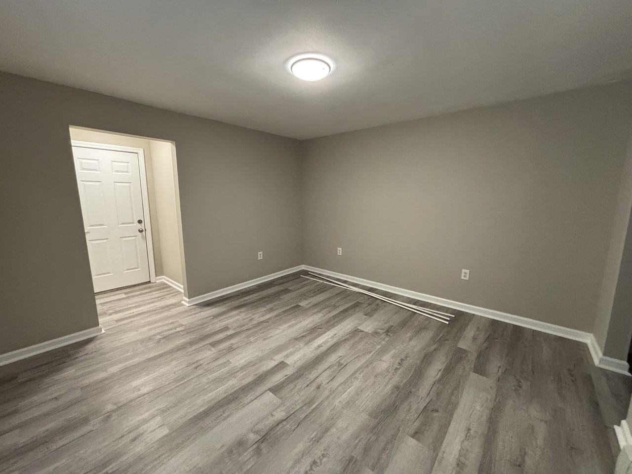 225 Golden Hill Street #1B - Photo 6 of 13