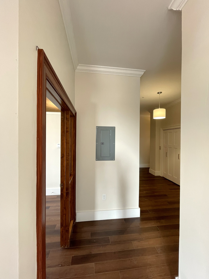 147 W Gray St #208 - Photo 5 of 32