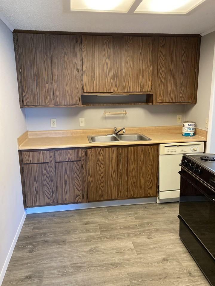 5097 Castlewood Way #5097 - Photo 2 of 6