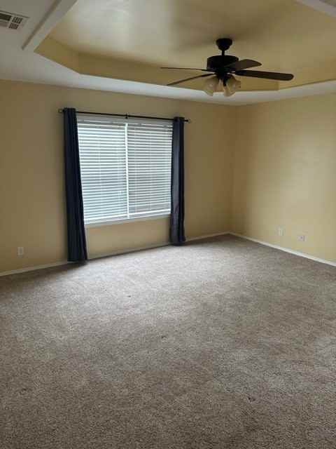 101 E Midland St - Photo 3 of 29