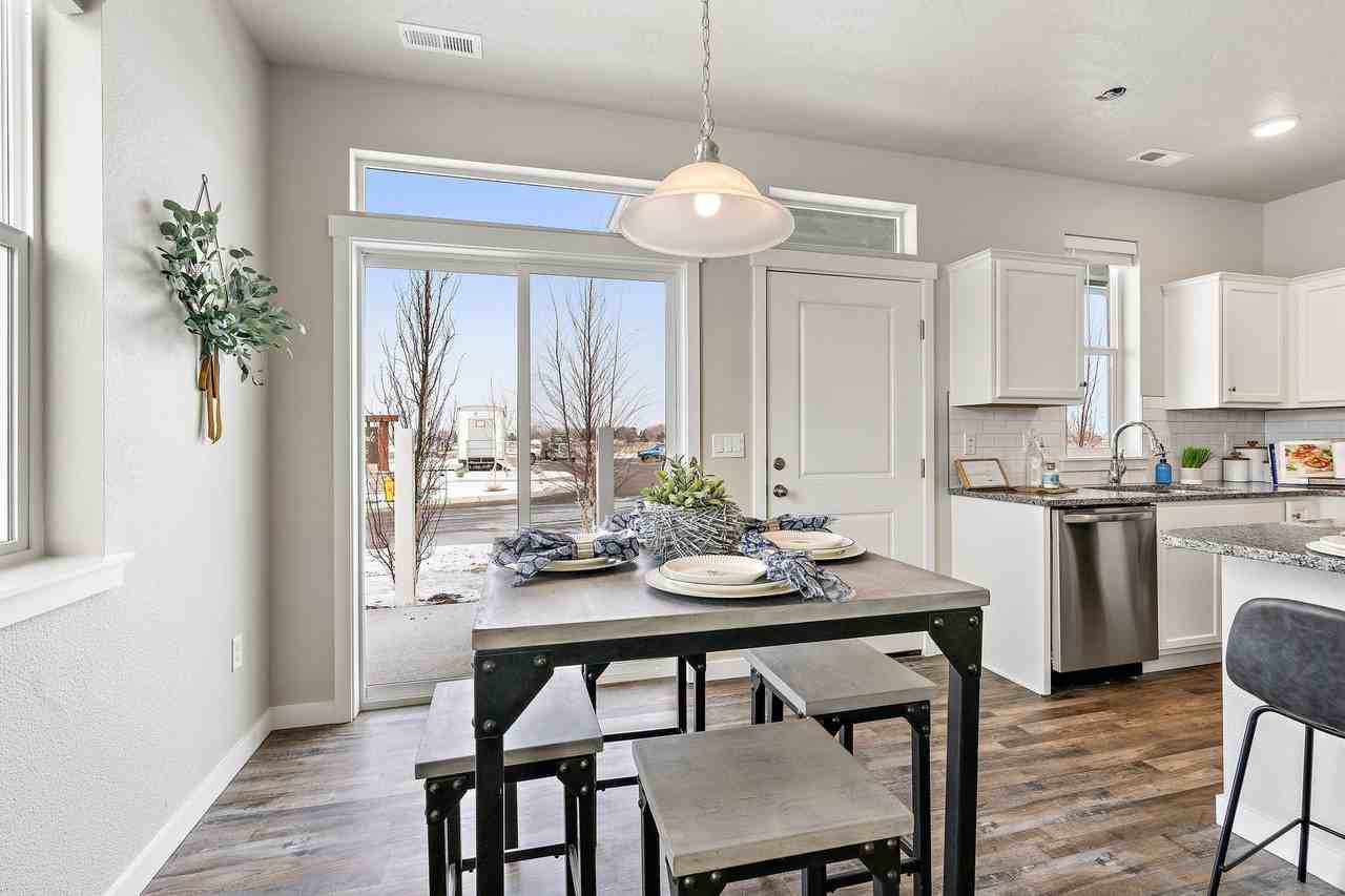 Sunnyvale Village - Photo 4 of 30