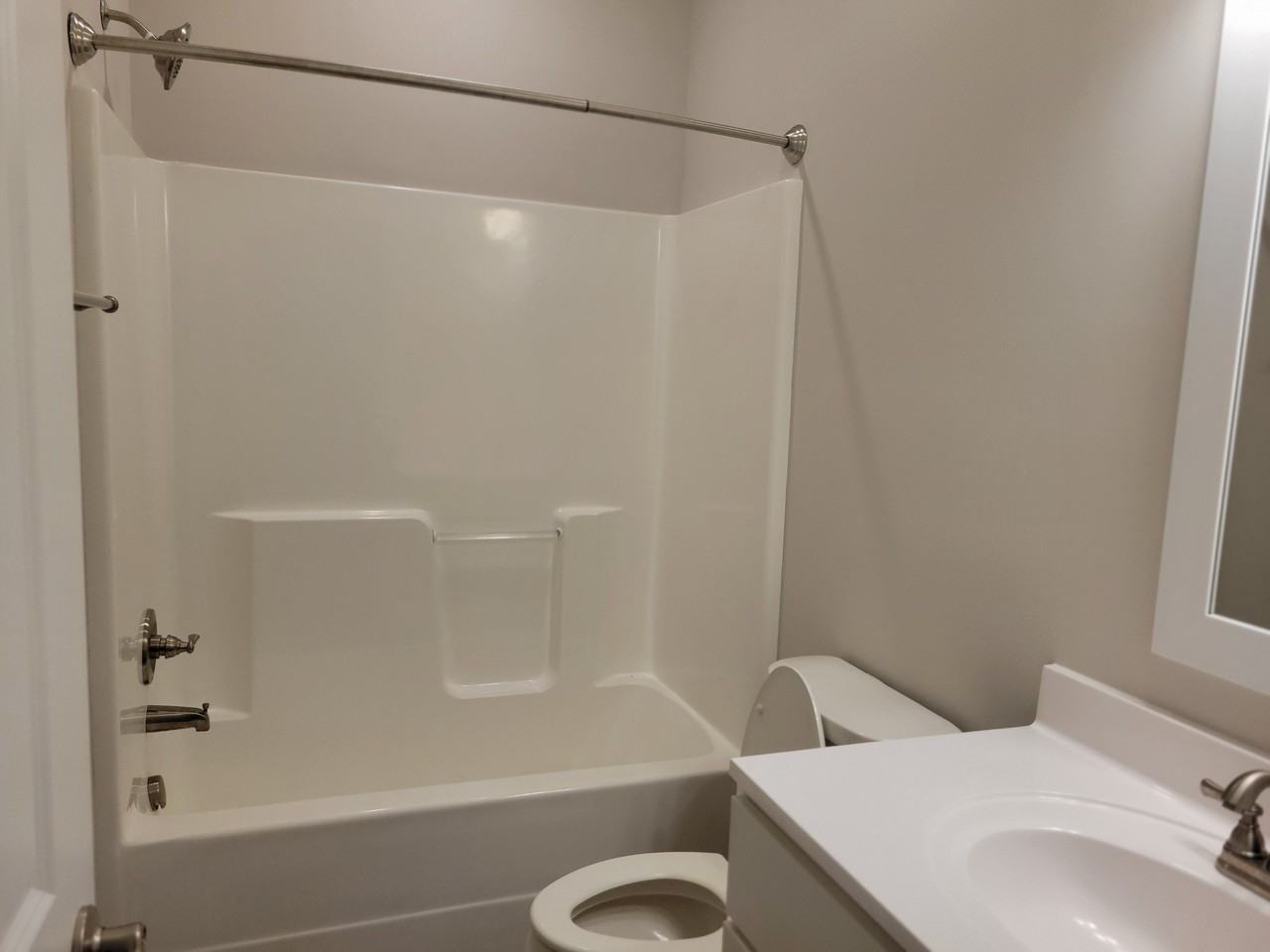 2015 Briarwood Dr - Photo 3 of 11