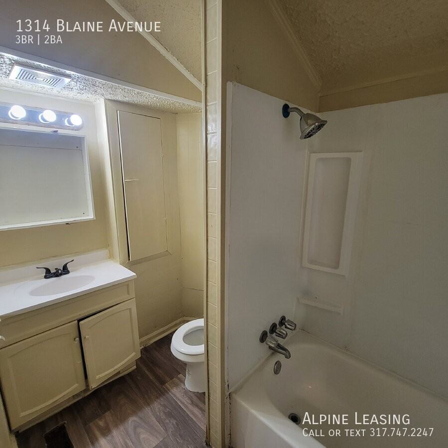 1314 Blaine Ave - Photo 2 of 7