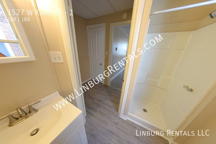 1527 West King Street #1 - Photo 6 of 6