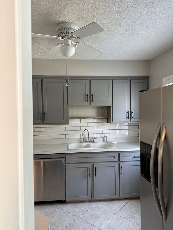 4402 Woodway Ave - Photo 5 of 11