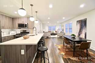 4325 Roanoke Pkwy - Photo 1 of 1