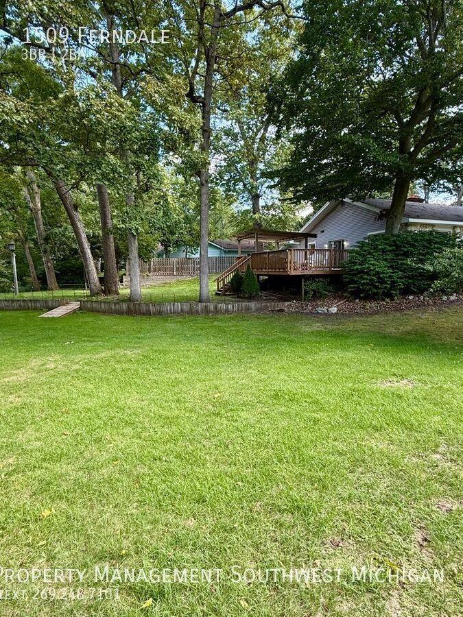 1509 Ferndale Blvd - Photo 2 of 26