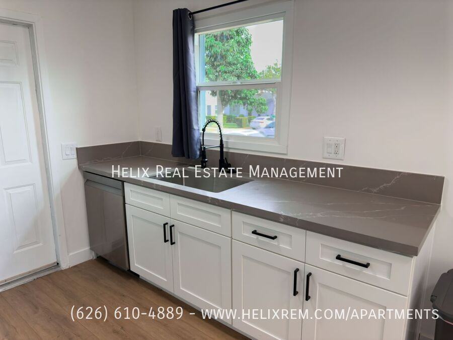 721 E Garfield Ave #721-1 - Photo 5 of 15