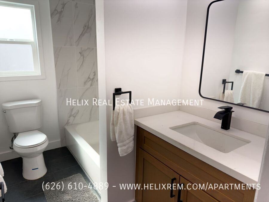 721 E Garfield Ave #721-1 - Photo 7 of 15