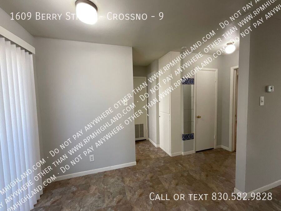 1609 Berry St #9 - Photo 6 of 18