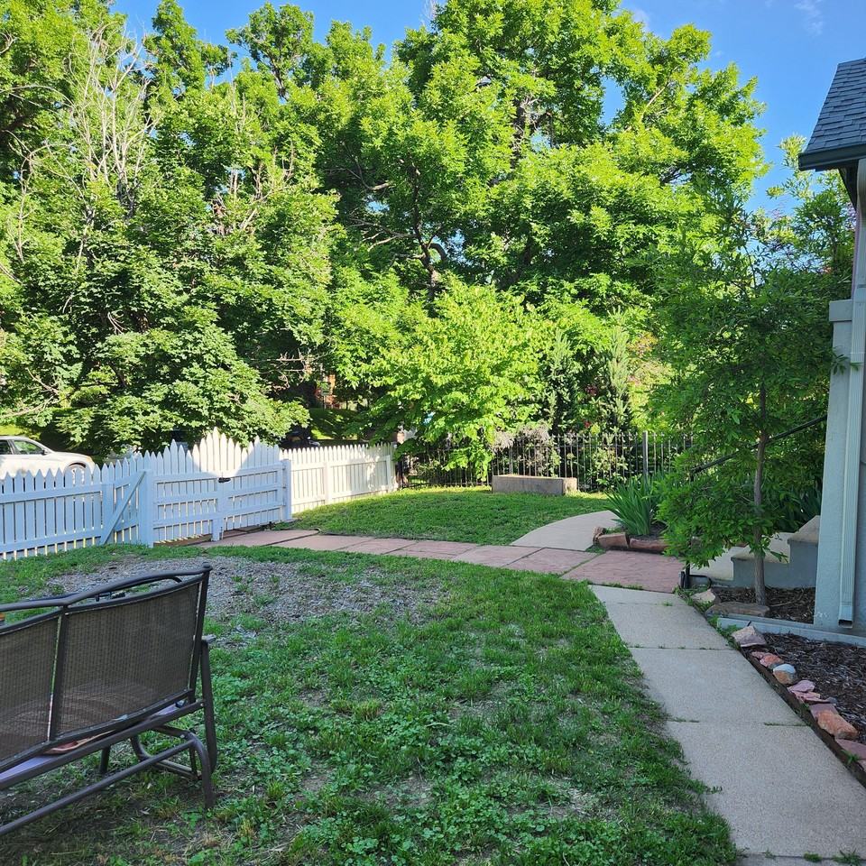 1639 N Ogden St #2 - Photo 4 of 12