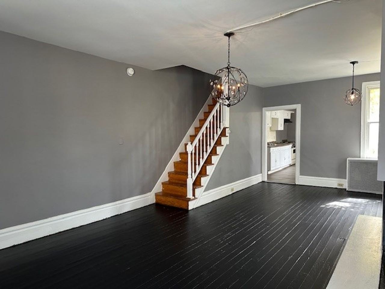 1913 North St - Photo 3 of 16